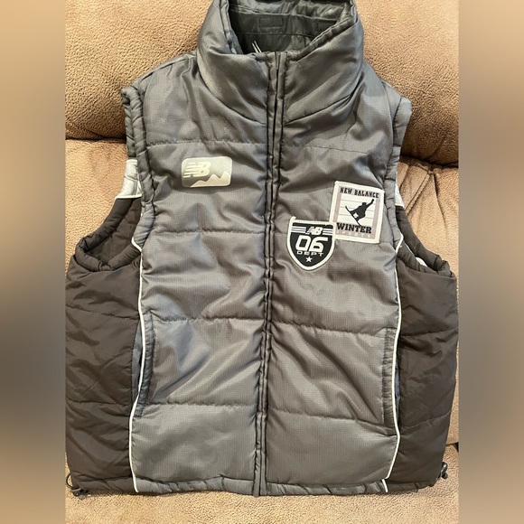Kids New Balance Vest - Picture 1 of 9